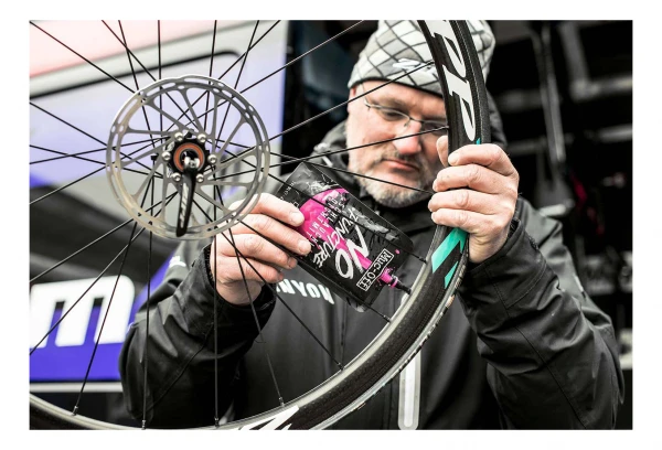 Préventif Muc-Off No Puncture Hassle 140 Ml 4 Préventif Muc-Off No Puncture Hassle 140 Ml – Image 2