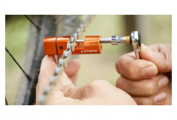 Dérive-Chaîne Granite Design Stash Orange 6 Dérive-Chaîne Granite Design Stash Orange – Image 4