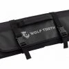 Trousse à Outils Wolf Tooth Travel Tool Wrap Noir -Entretien Réparation Route Soldes unnamed file 4306