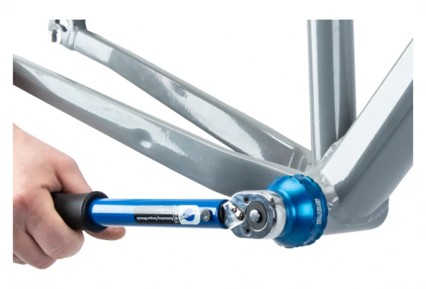 Outil Démonte Boîtier Externe Park Tool BBT-69.3 (16 Cannelures) 44-45 Mm 7 Outil Démonte Boîtier Externe Park Tool BBT-69.3 (16 Cannelures) 44-45 Mm – Image 5